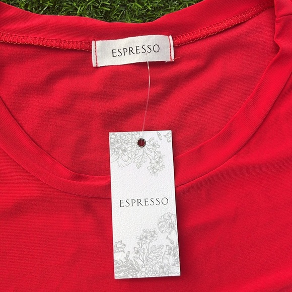 ESPRESSO Red Puff Sleeve Top size small - Picture 4 of 6